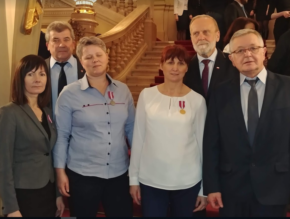 Zdjęcia z gali z okazji stu lecia publicznych służb zatrudnienia w krakowie